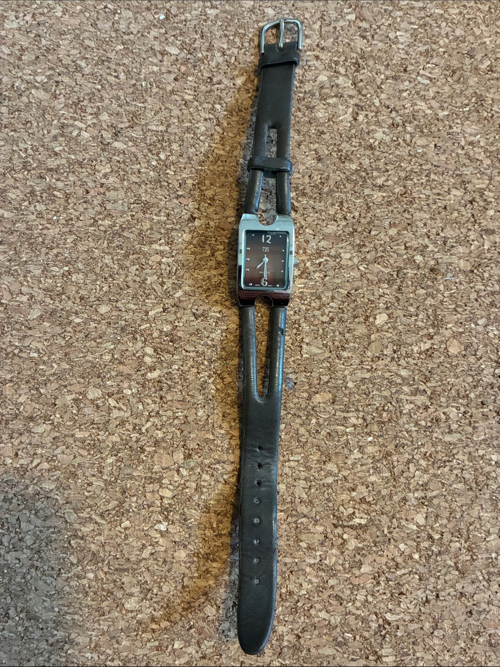 725 Brown Leather strap watch